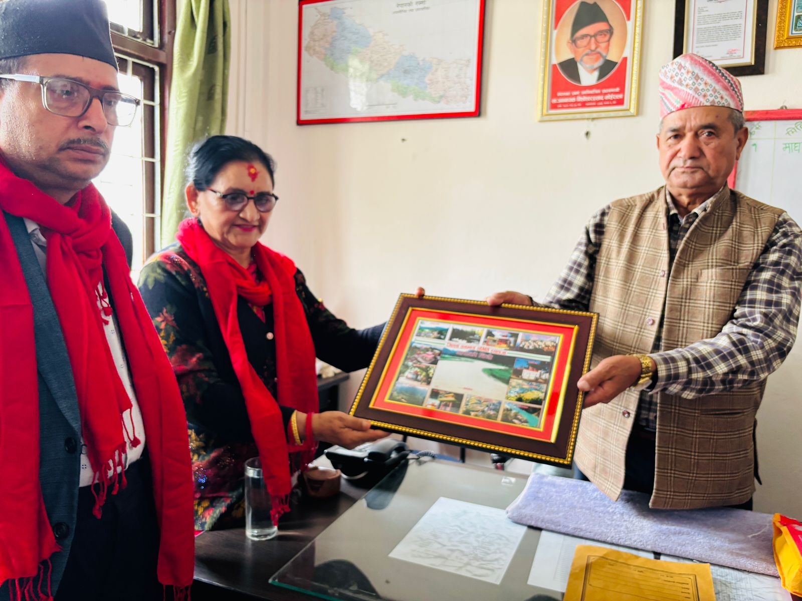 जिल्ला समन्वय समितिको कार्यालय स्याङ्झामा  भेटघाट अनुभव आदानप्रदान मायाको चिनो साटासाट कार्यक्रम