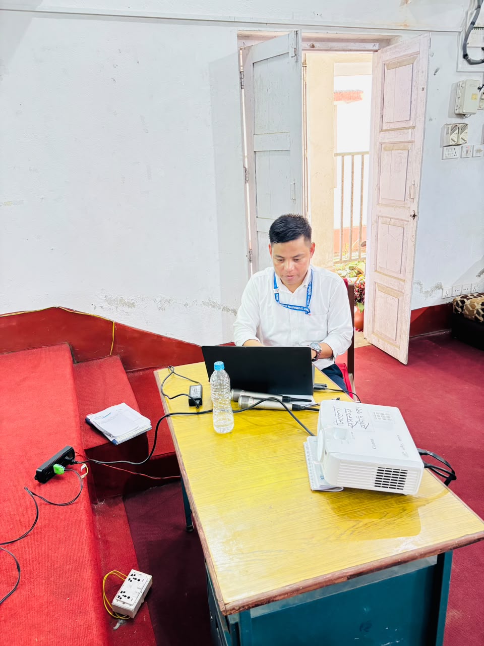जिल्ला समन्वय समिति झापाको आयोजनामा झापा  जिल्लाका स्थानीय तह, प्रदेश तथा संघीय कार्यालयहरुबाट आ .व. २०८२/८३ मा संञ्चालित कार्यक्रम तथा आयोजनाहरुको बार्षिक समीक्षा कार्यक्रम मिति २०८३/०५/२४,२५ । २६ गते सम्पन्न भएका केही झलकहरु